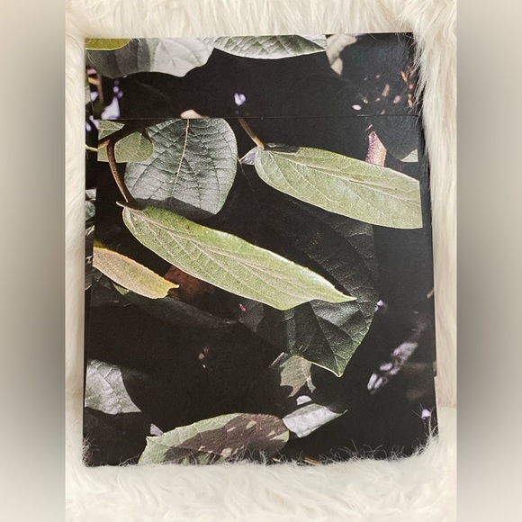 Auth New Chanel 2022/2023 Metiers D’Art book - Picture 2 of 4